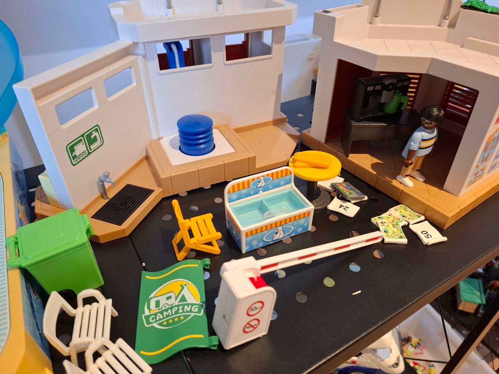 Grote Playmobil set: Camping, zwembad en meer!, Ophalen of Verzenden, Gebruikt, Jongen of Meisje