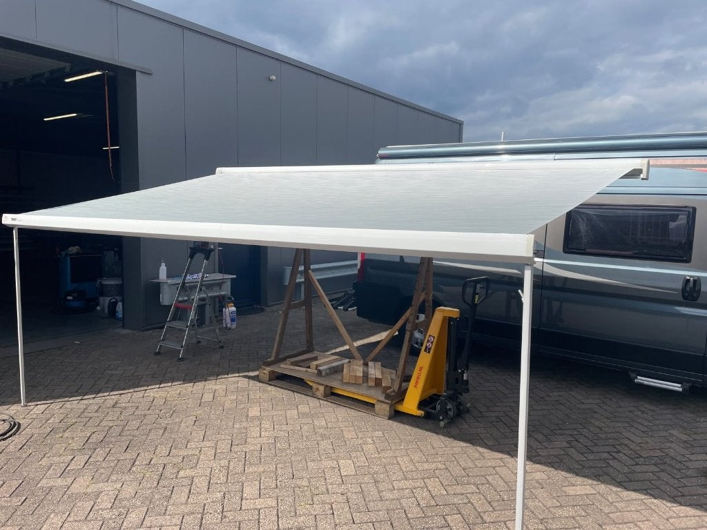 Thule omnistor 5200 WHI luifel 4.50Mtr wit, Ophalen, Gebruikt, /, /