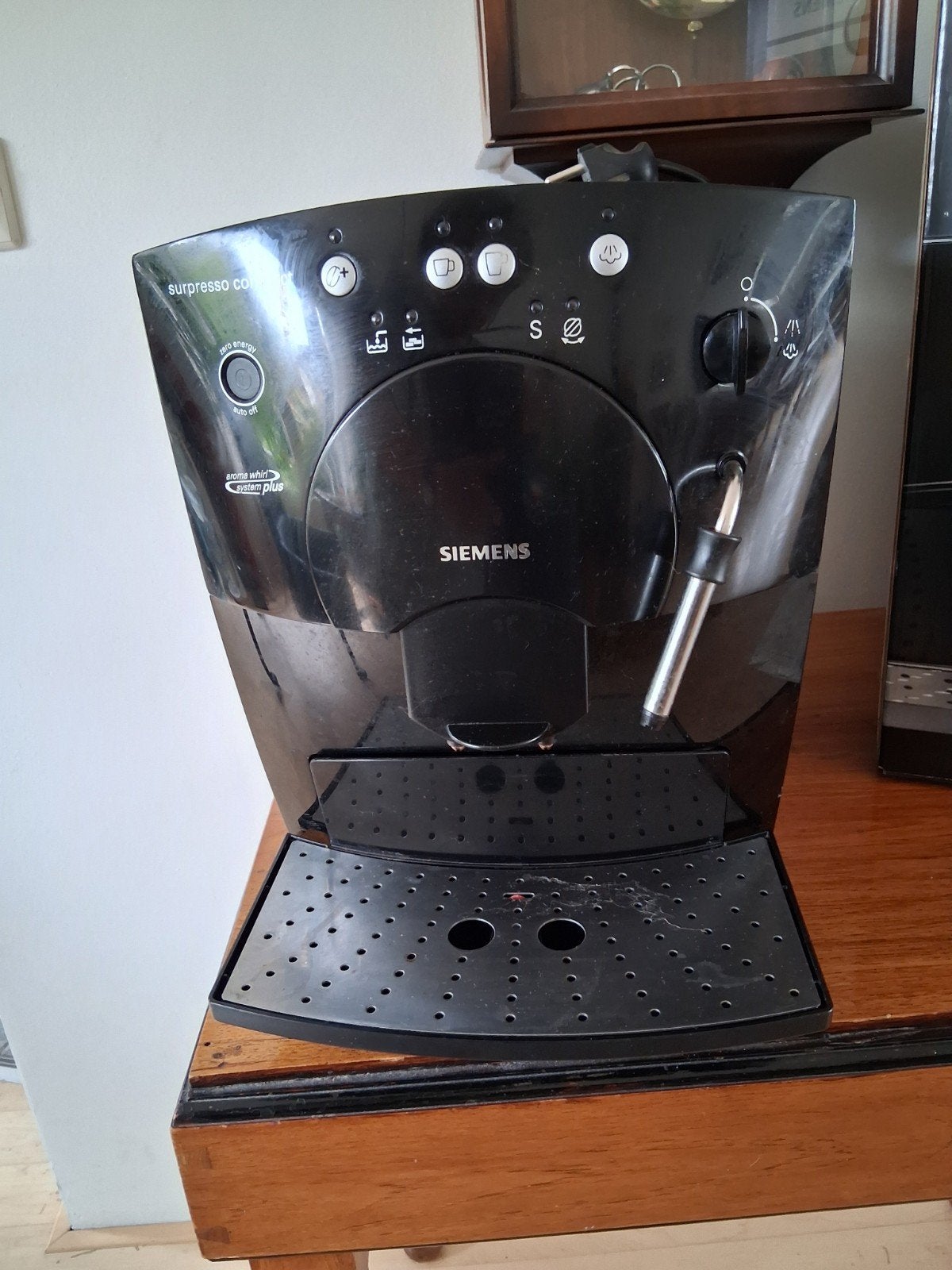 Siemens volautomaat surpresso Compact 75 euro, Witgoed en Apparatuur, Ophalen of Verzenden, Gebruikt, Koffiemachine