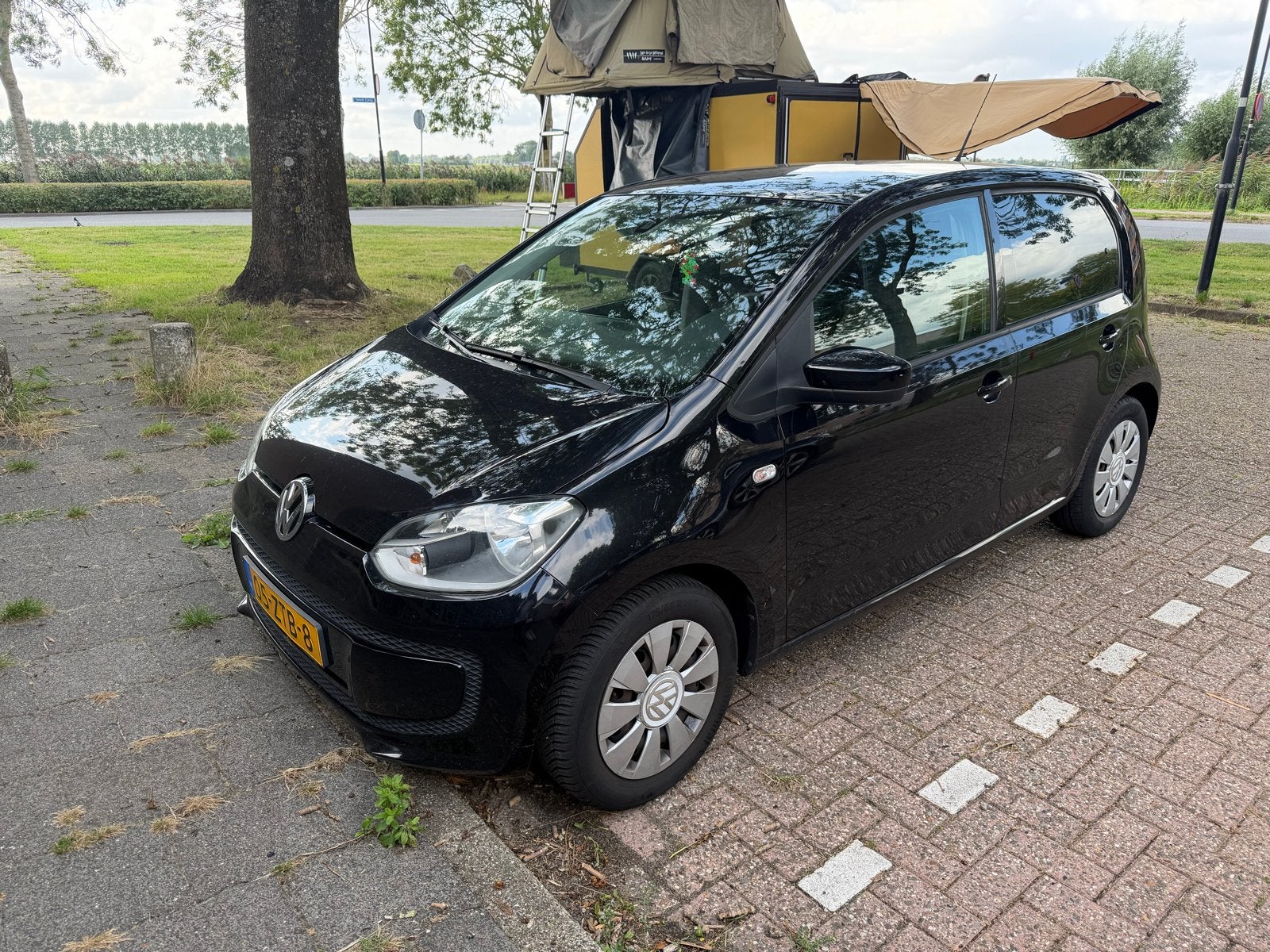 Volkswagen up! 1.0 44KW 2013 Zwart, Voorwielaandrijving, Euro 5, Up!, 840 kg