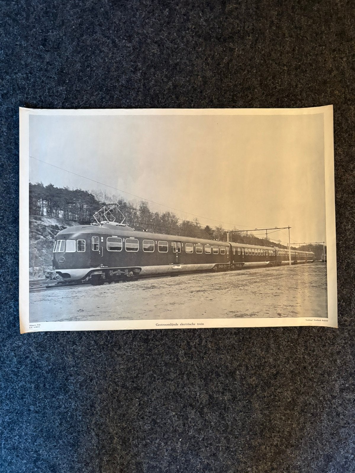 Oude poster ‘Gestroomlijnde electrische trein’, Verzamelen, Ophalen of Verzenden, Gebruikt, Trein