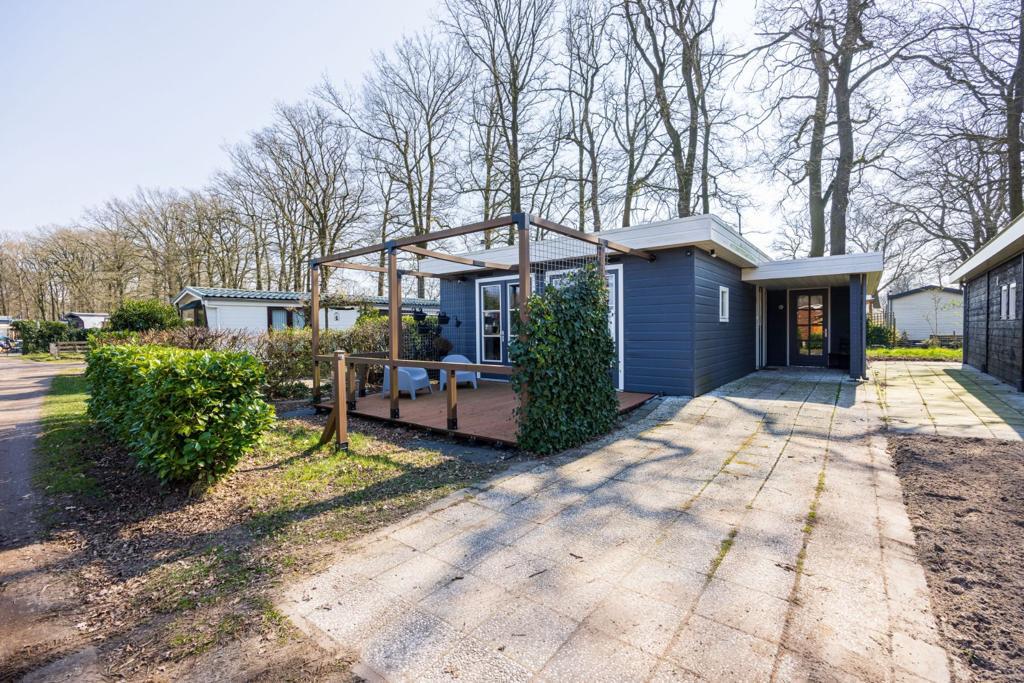 Mooie luxe vakantiewoning te koop, In bos, Chalet, Bungalow of Caravan, Open haard, Eigenaar