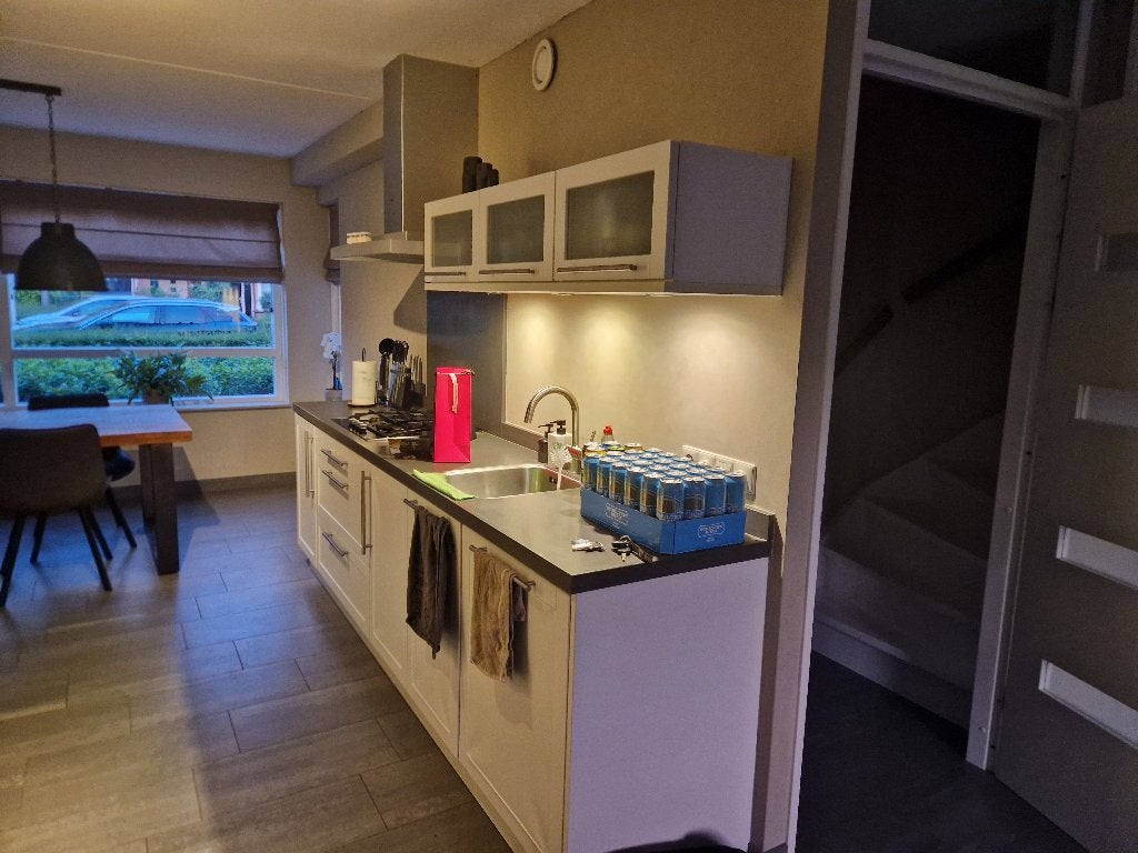 Keuken, afzuigkap, koelvries combinatie en vaatwasser, Ophalen, Gebruikt, Wit, Graniet of Steen