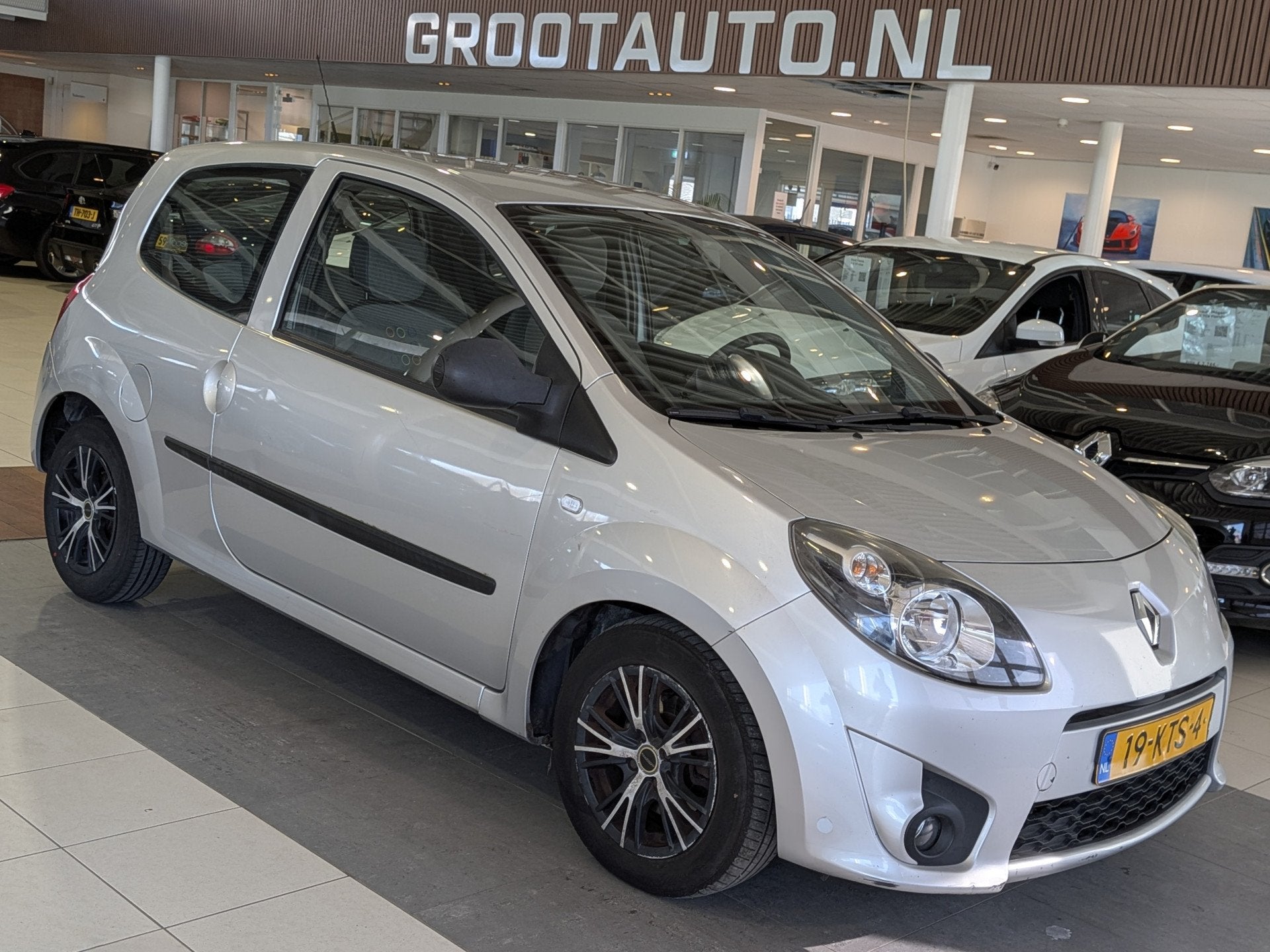 Renault Twingo 1.2-16V Authentique Airco, Stuurbekrachtiging, Auto's, 839 kg, Gebruikt, 4 cilinders, 4 stoelen