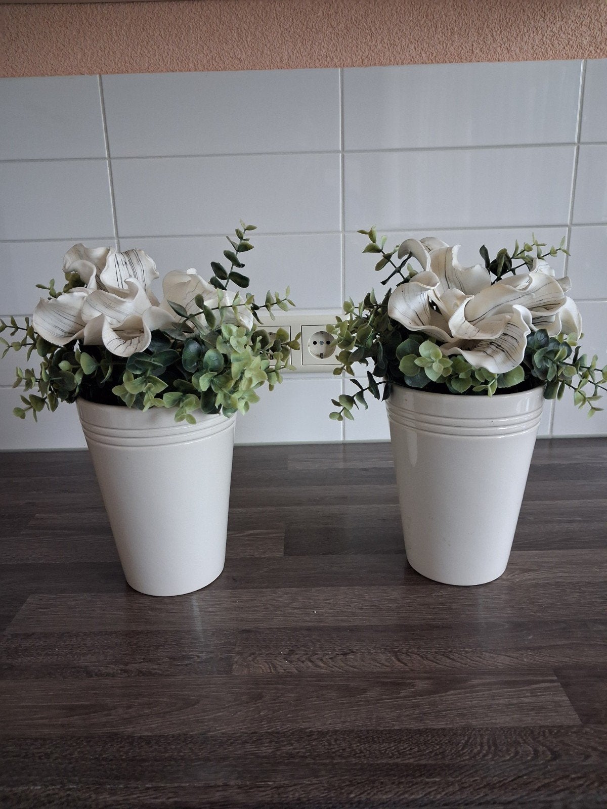 2 bloempotten  met bloem, Tuin en Terras, Ophalen, Rond, Aardewerk, Minder dan 40 cm