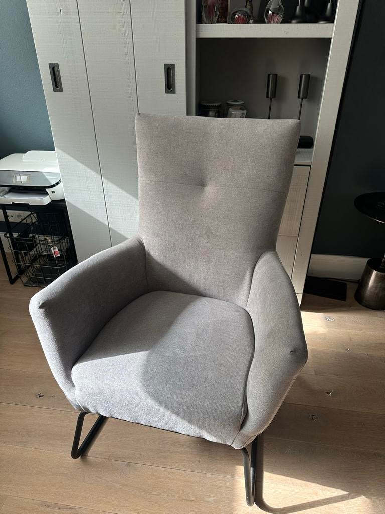 Hoge fauteuil gekocht bij de fabrikant DYYK  zgn + voetbank, Ophalen, Zo goed als nieuw, Eén, Stof