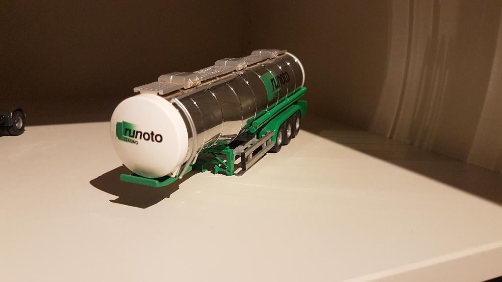 Tankoplegger loop of sloop, Hobby en Vrije tijd, Ophalen of Verzenden, Gebruikt, Bus of Vrachtwagen, Tekno