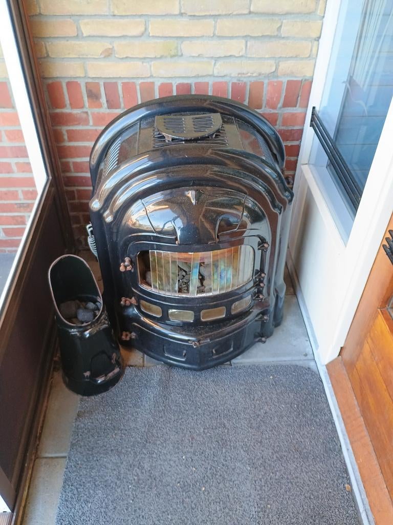 Antieke kolenkachel - Klassieke warmte voor uw huis, Ophalen, Gebruikt, Overige brandstoffen, Vrijstaand