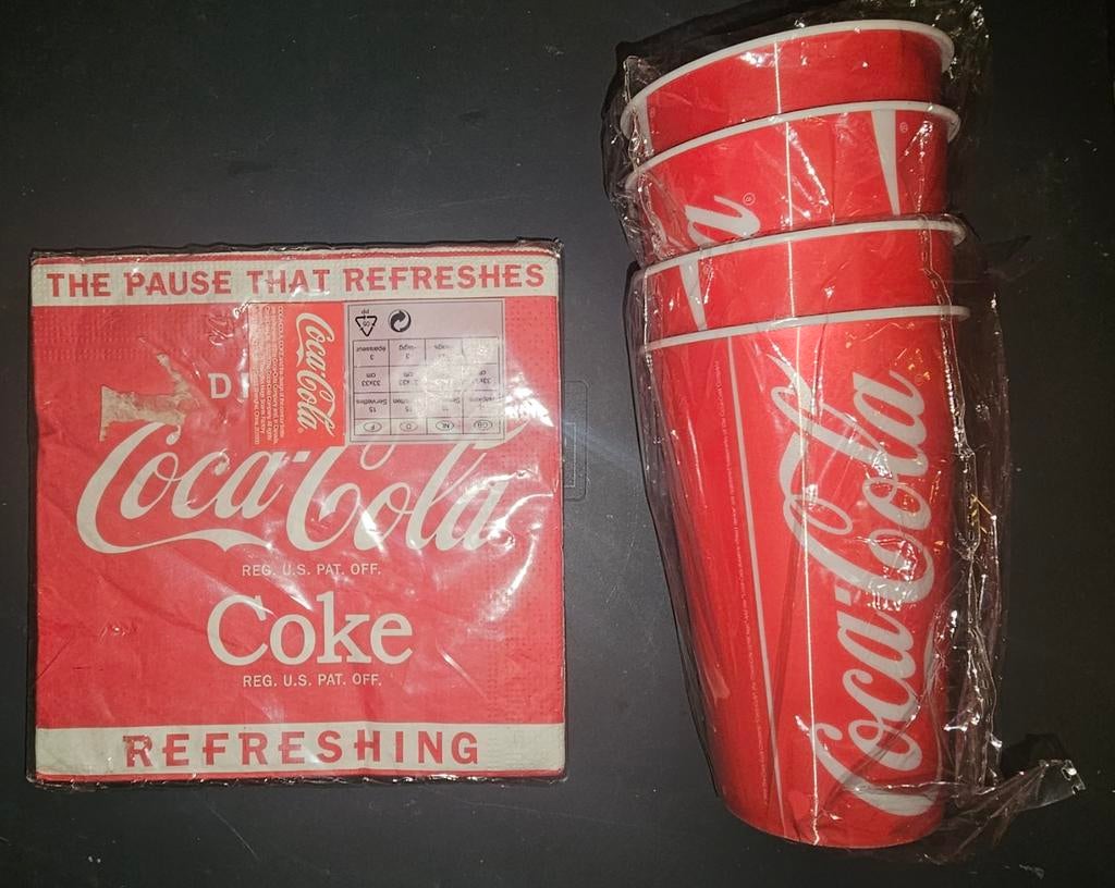 Coca-Cola Servetten en Bekers Set - Nieuw, Verzamelen, Ophalen of Verzenden, Nieuw, Gebruiksvoorwerp
