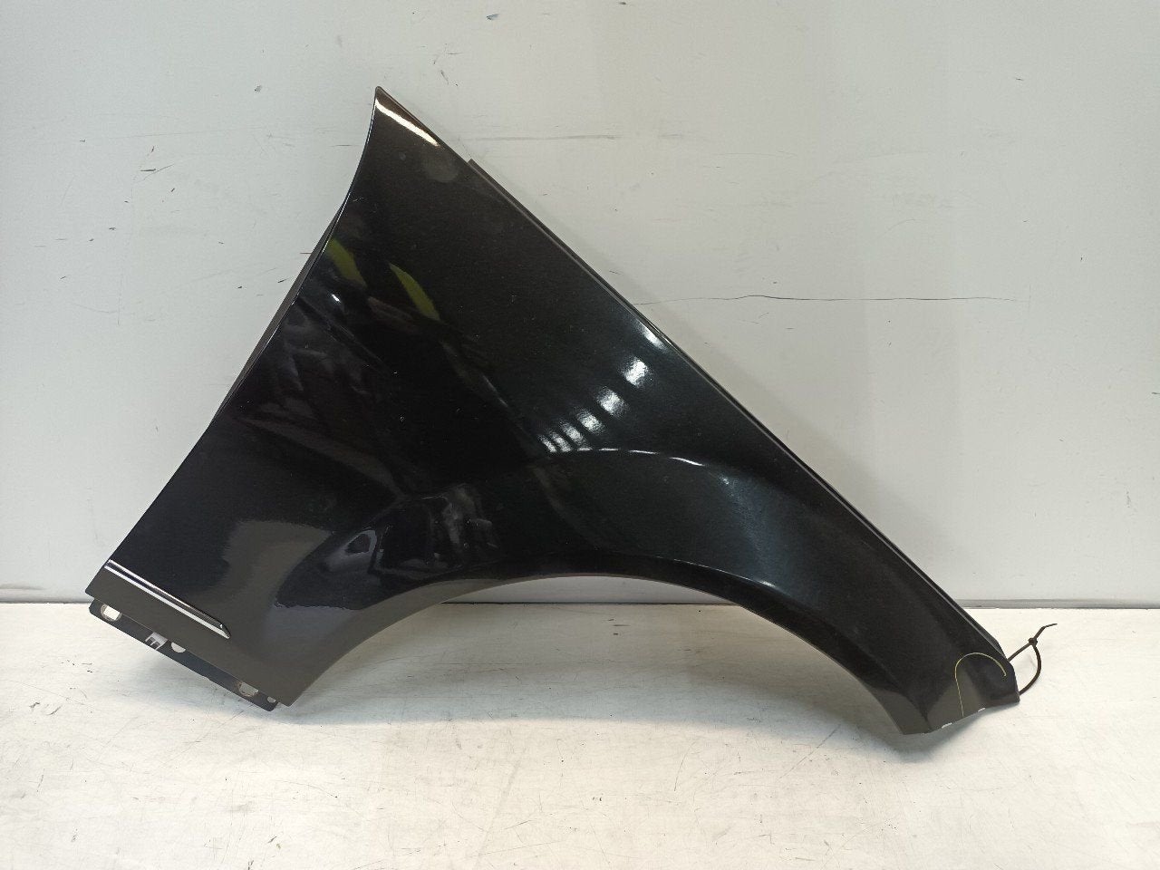 Spatbord rechts voor Mercedes-Benz C-Klasse, Onderdelen@venauto.nl, Van der Ven Autorecycling B.V., Gebruikt, Ettenseweg 76, 4706 PB Roosendaal, The Netherlands
