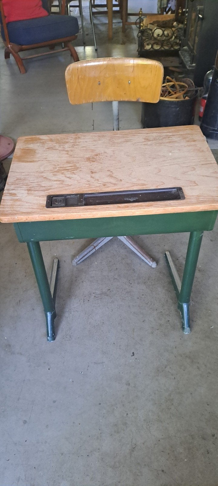 vintage schoollessenaar met bijpassende stoel., Ophalen, Gebruikt, Stoel(en)