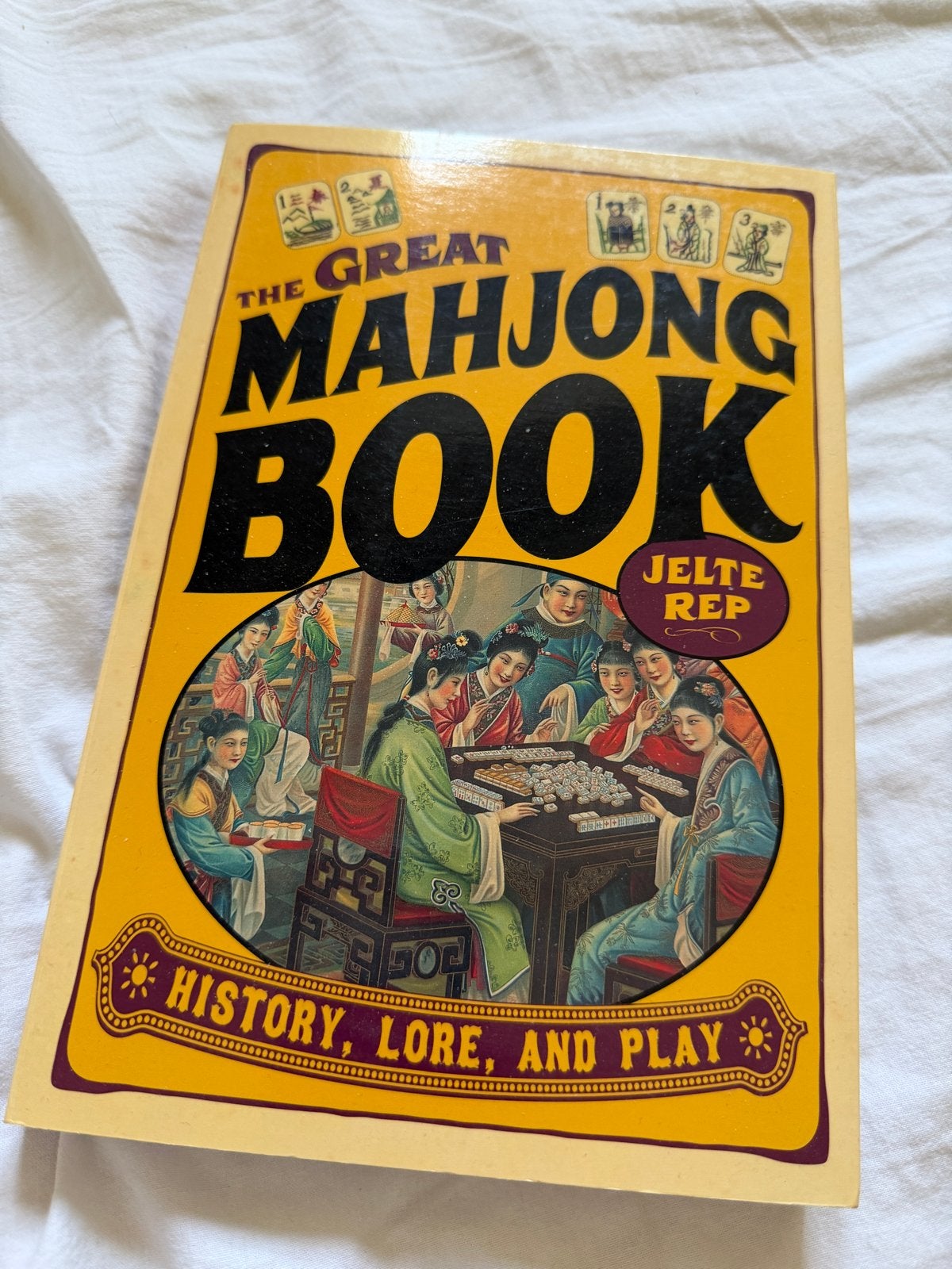 The Great Mahjong Book - History game rules majong, Een of twee spelers, Ophalen of Verzenden, Zo goed als nieuw