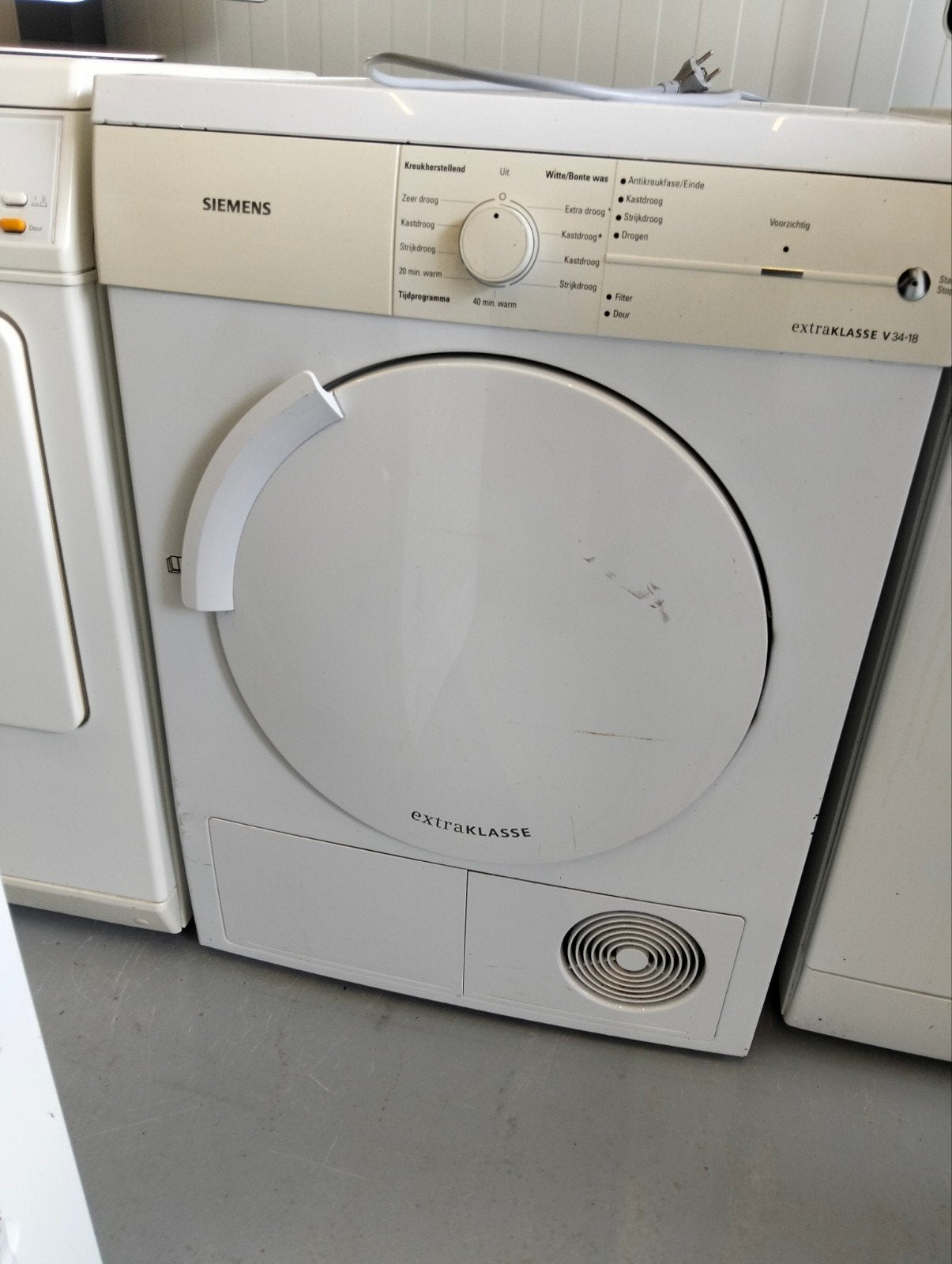 Siemens Extraklasse V34-18 luchtdroger, Witgoed en Apparatuur, 6 tot 8 kg, Gebruikt, Info.nl@siemens-home.com, Carl-Wery-Straße 34, 81739 München, Duitsland