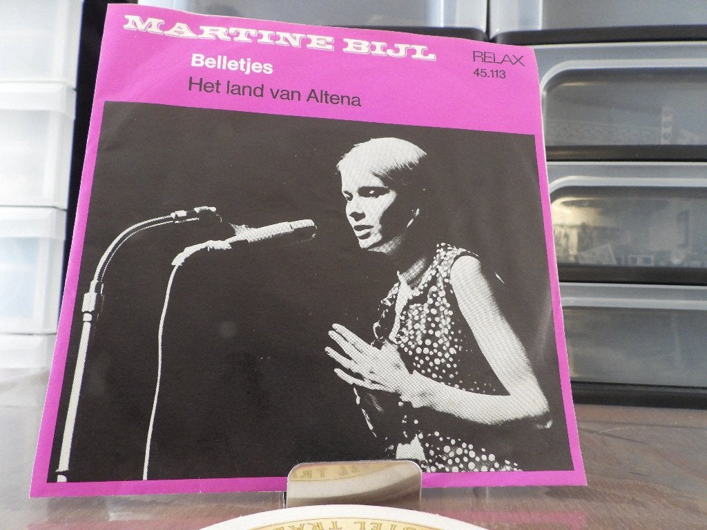 Martine Bijl – Belletjes - Het land van Altena 1968, Ophalen of Verzenden, Gebruikt, Pop