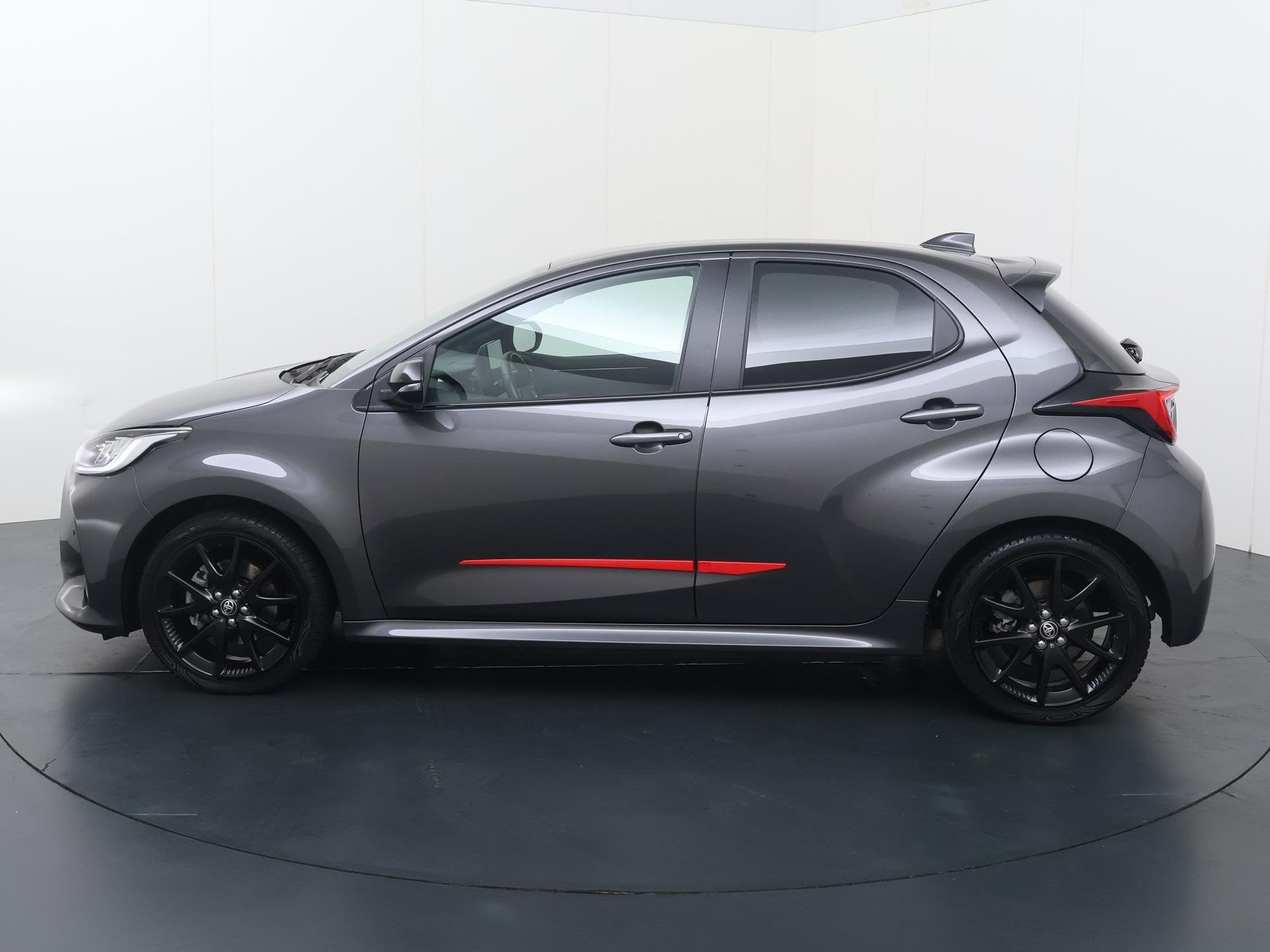 Toyota Yaris 1.5 Hybrid Executive | 116 PK | Trekhaak afneem, Auto's, Toyota, 12 maanden, 450 kg, Gebruikt, Euro 6