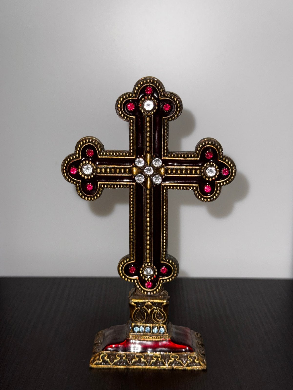 Prachtig decoratief kruisbeeld met edelstenen, Ophalen of Verzenden, Zo goed als nieuw