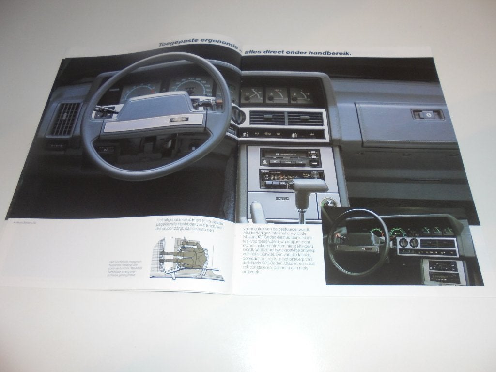 brochure Mazda 929 Sedan  1984, Ophalen of Verzenden, Gelezen, Mazda