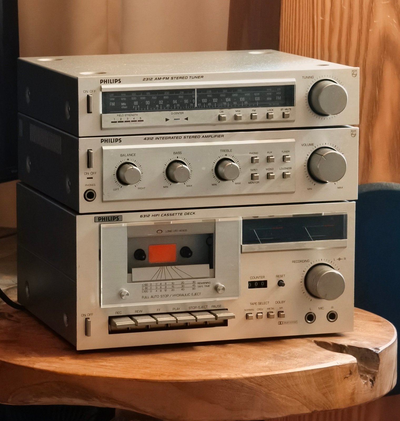 Philips 4312 stereo  versterker en 2312 Tuner MFB aansl., Ophalen, Philips, Gebruikt, Tuner of Radio