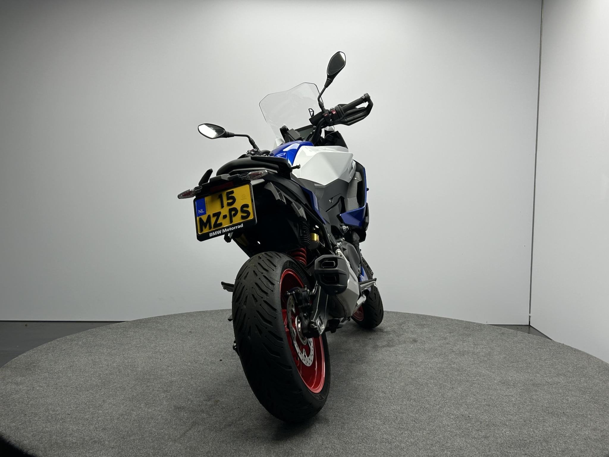 BMW F 900 XR Sport A2 verlaagd vermogen, Motoren, Einsteinlaan 5
2289 CC  Rijswijk, NL, 895 cc, Cruise Control, Toermotor