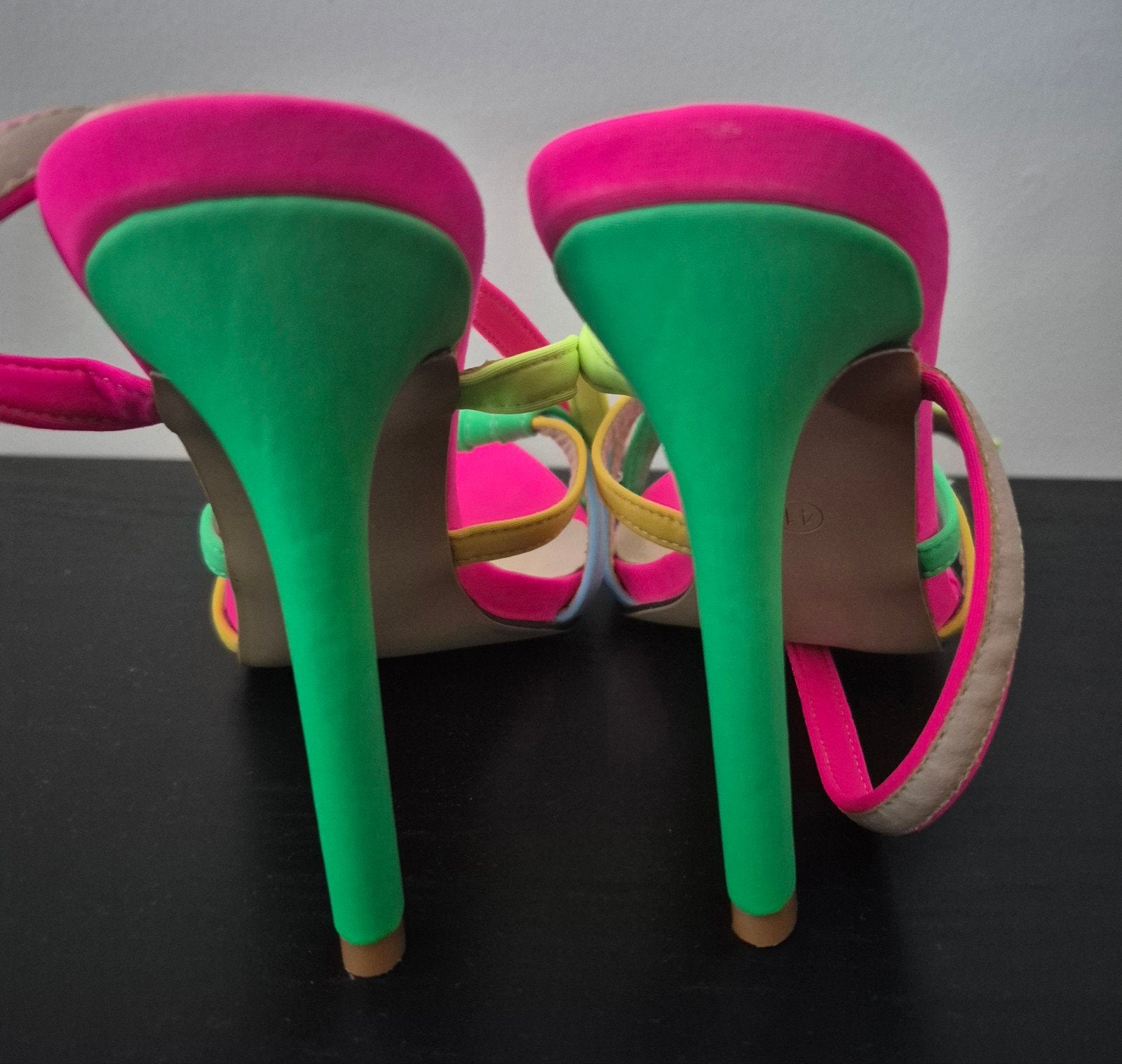 Damesschoenen maat 40 ONGEDRAGEN, Kleding | Dames, Schoenen, Ophalen of Verzenden, Nieuw, Schoenen met hoge hakken