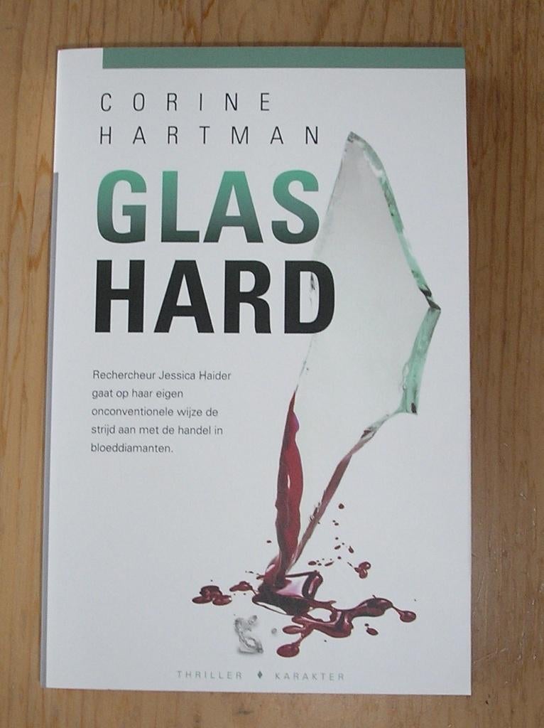 Glashard - Corine Hartman, Ophalen of Verzenden, Gelezen, Corine Hartman, Nederland