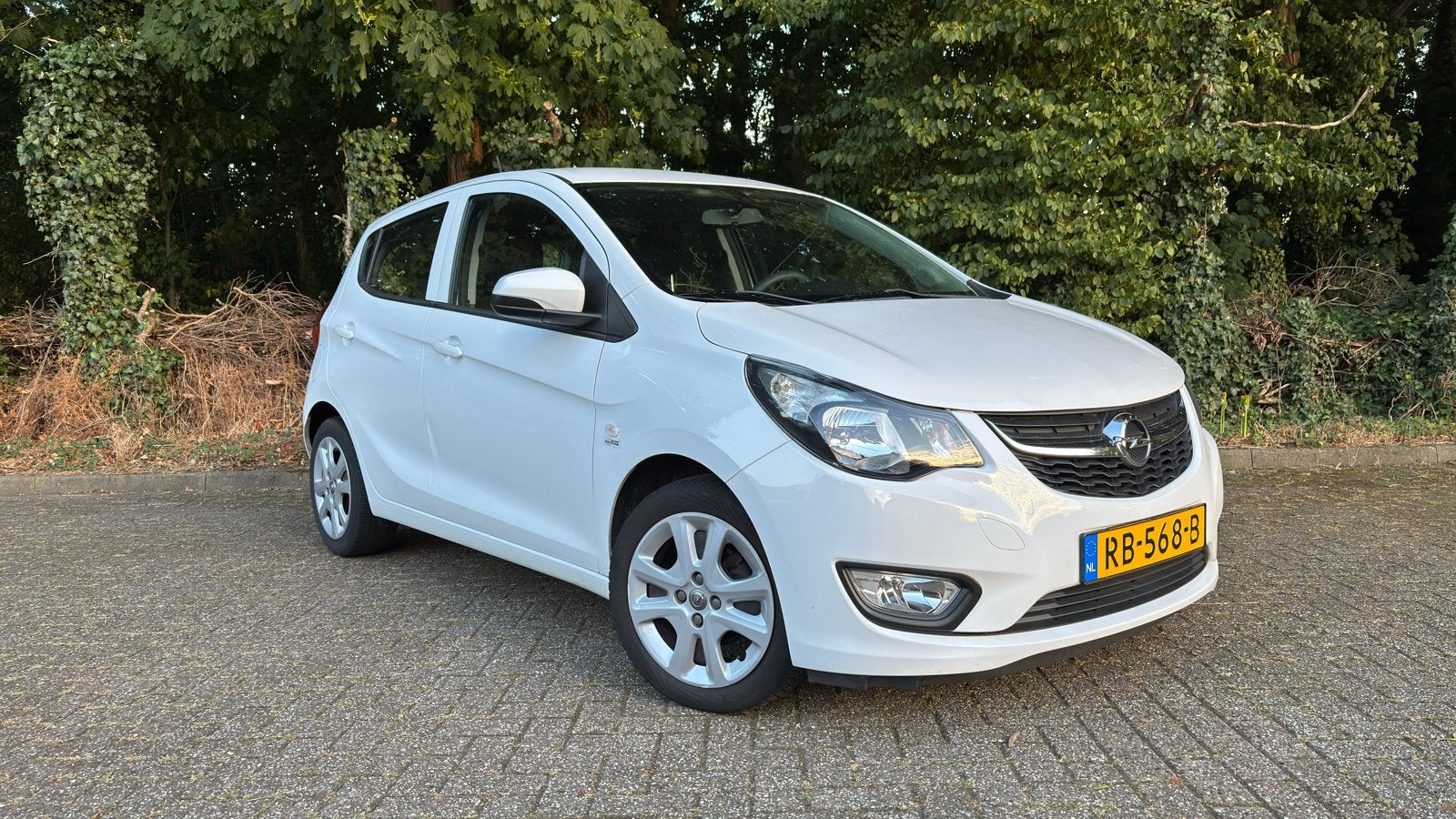 Opel Karl 1.0 Ecoflex. Onderhoudsboekje! Vol opties!, Auto's, Opel, Voorwielaandrijving, Zwart, Wit, Handgeschakeld