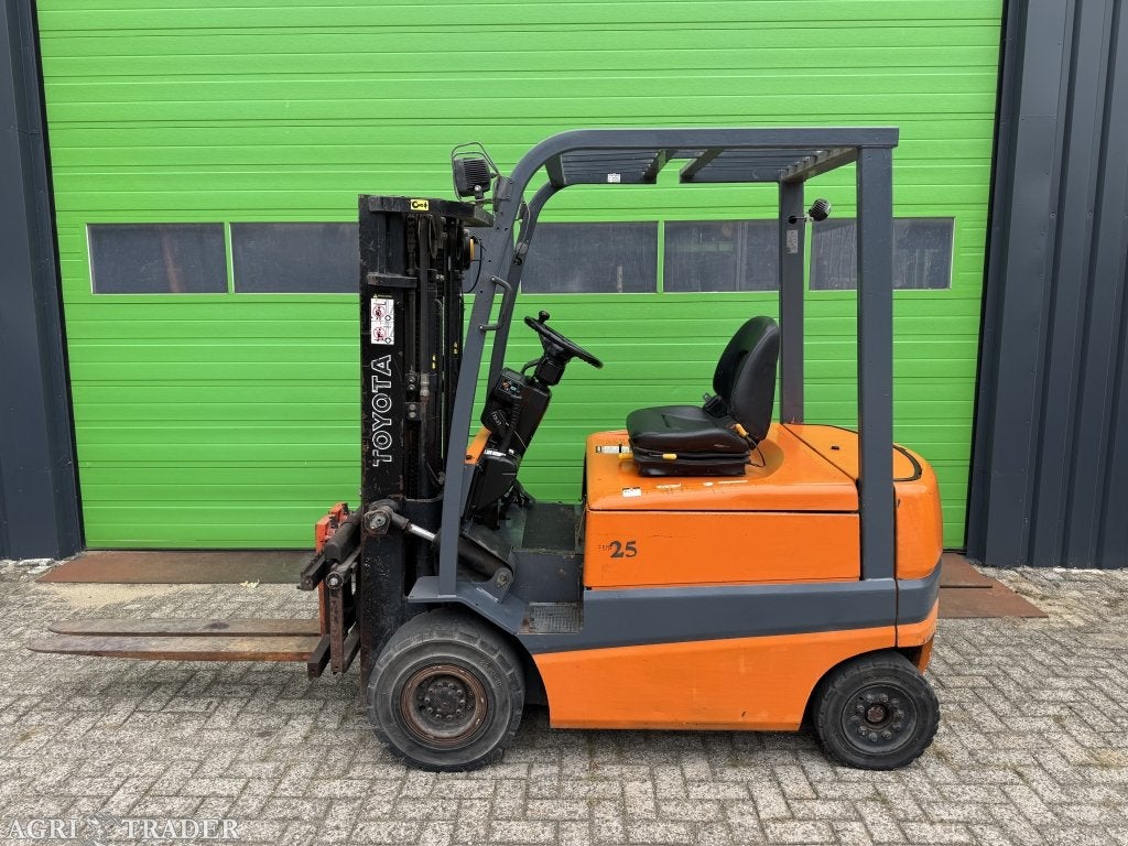 Goedwerkende Toyota elektrische heftruck, 2,5 ton,jonge batt, Zakelijke goederen, Info@heftruckhsb.nl, 6658ad, Heftruck Service Beneden-Leeuwen