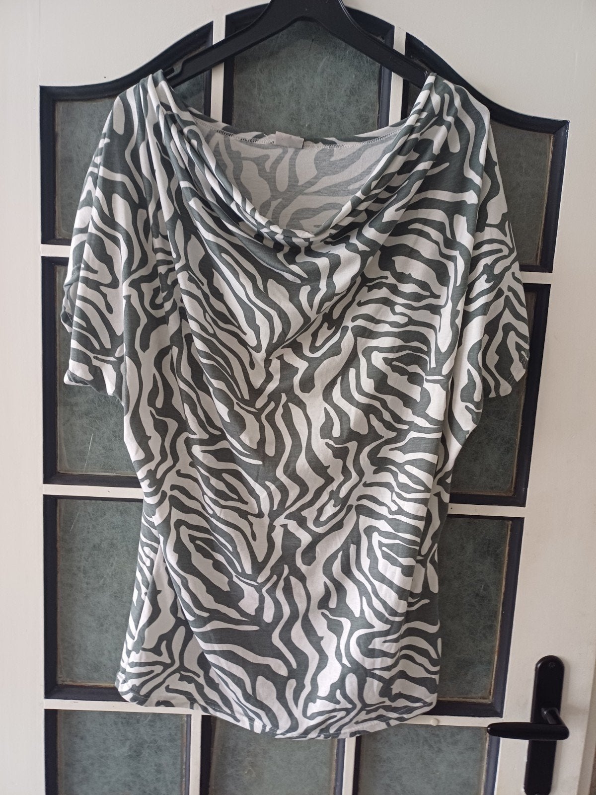 Wit / grijze shirt / top, maat L, Wit, Ophalen of Verzenden, Zo goed als nieuw, Korte mouw