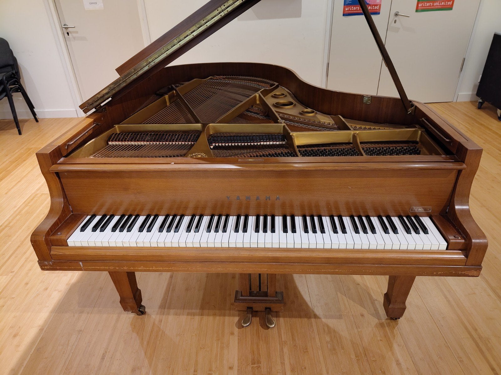 Yamaha G2 Vleugel - Houten Afwerking - Bouwjaar 1965-1966, Ophalen, Gebruikt, Bruin, Vleugel
