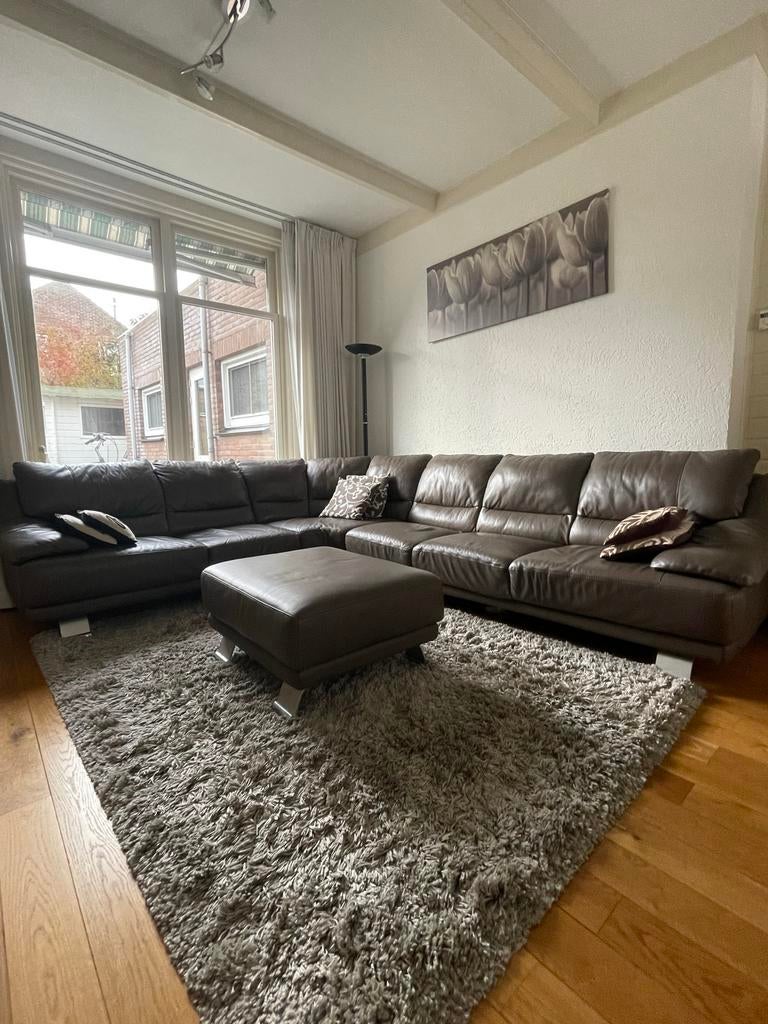 Leren bank, echt leer - Bruin (MOET WEG), Huis en Inrichting, Banken | Bankstellen, Ophalen, Japandi, Gebruikt, Overige maten