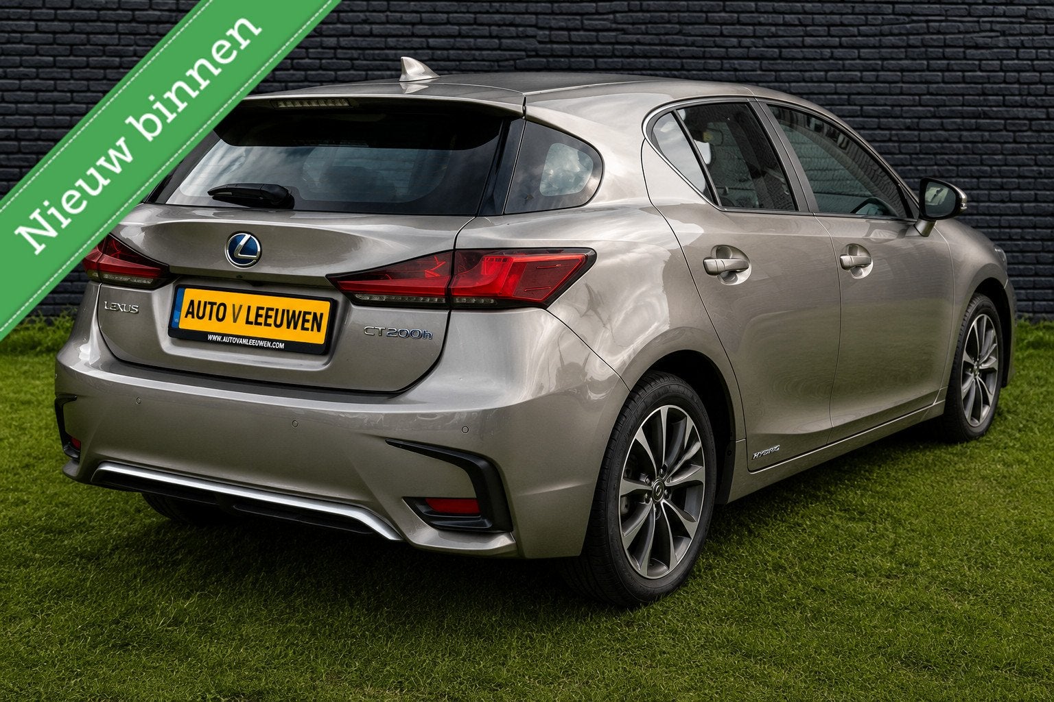 Lexus CT 200h Luxury Line Hybrid NAVI/CAMERA/STOELVW/LEDER/E, Auto's, 136 pk, Gebruikt, Euro 6, 4 cilinders