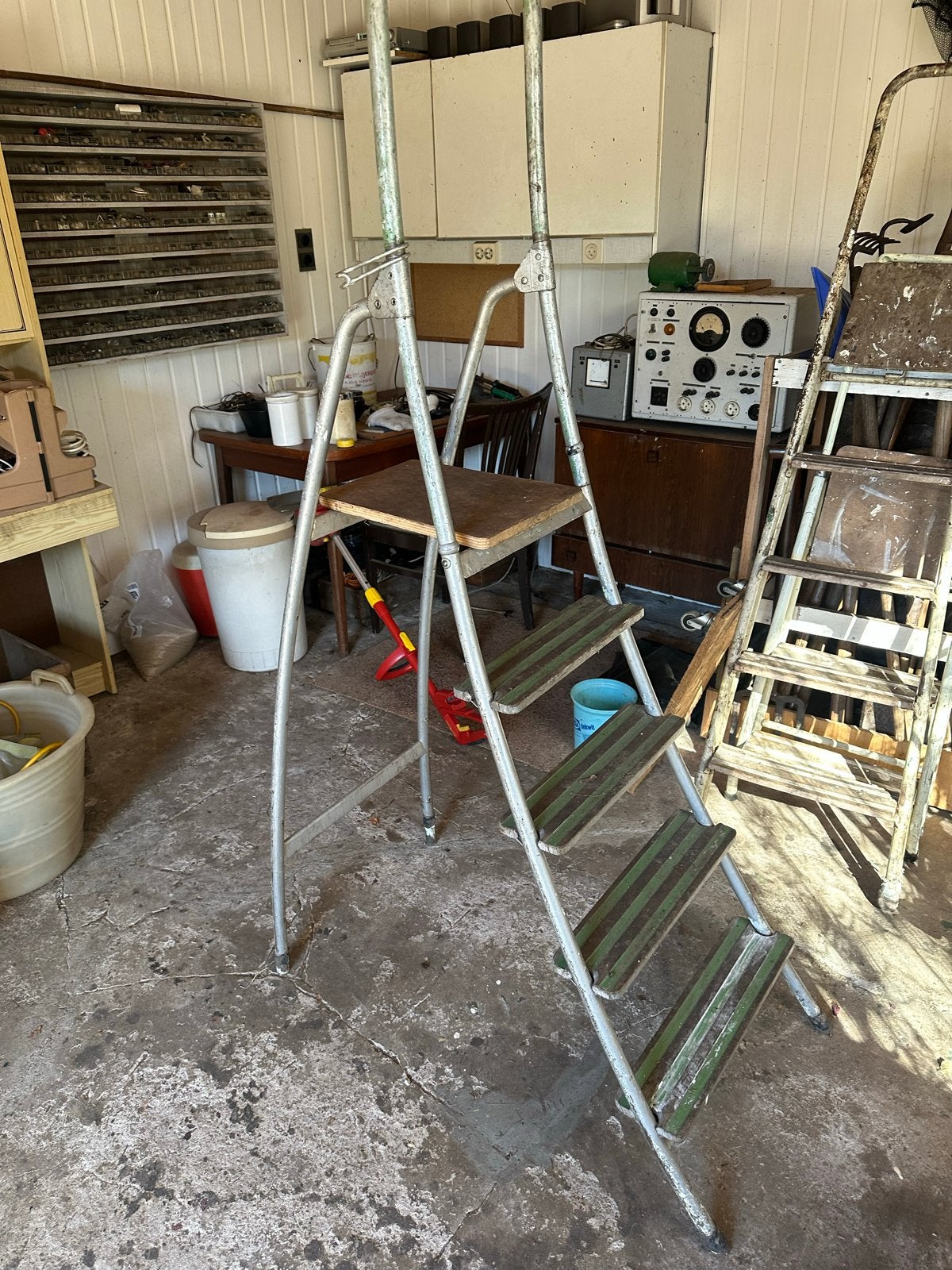 Stevige gebruikte trap met plateau, Ophalen of Verzenden, Gebruikt, Trap, Minder dan 2 meter