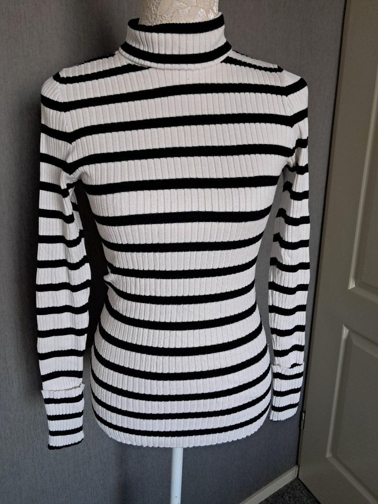 Trui vero Moda maat : M kleur : Off White / Zwart, Kleding | Dames, Maat 38/40 (M), Meerkleurig, Vero Moda, Ophalen of Verzenden