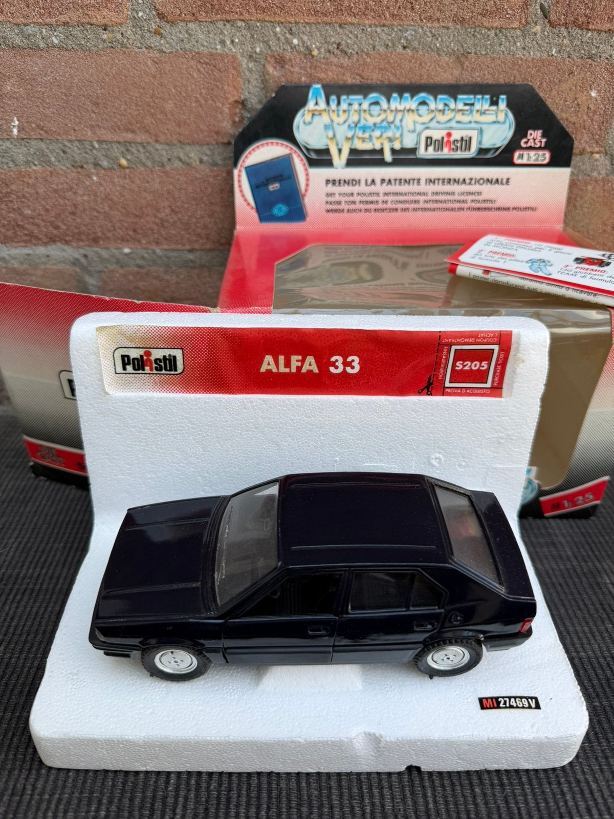 1:24 Polistil Alfa Romeo 33 zwart **RARE**, Hobby en Vrije tijd, Modelauto's | 1:24, Ophalen of Verzenden, Zo goed als nieuw, Overige merken
