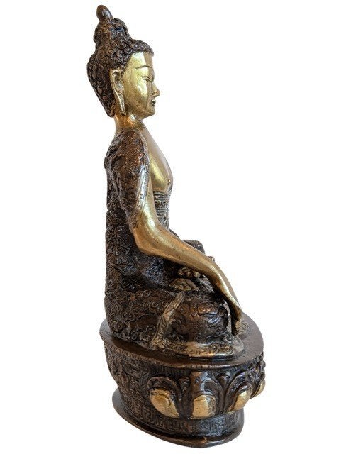 Nepalese Shakyamuni – vuurverguld brons, 104, Gebruikt, 27 cm, Ophalen of Verzenden, Goud