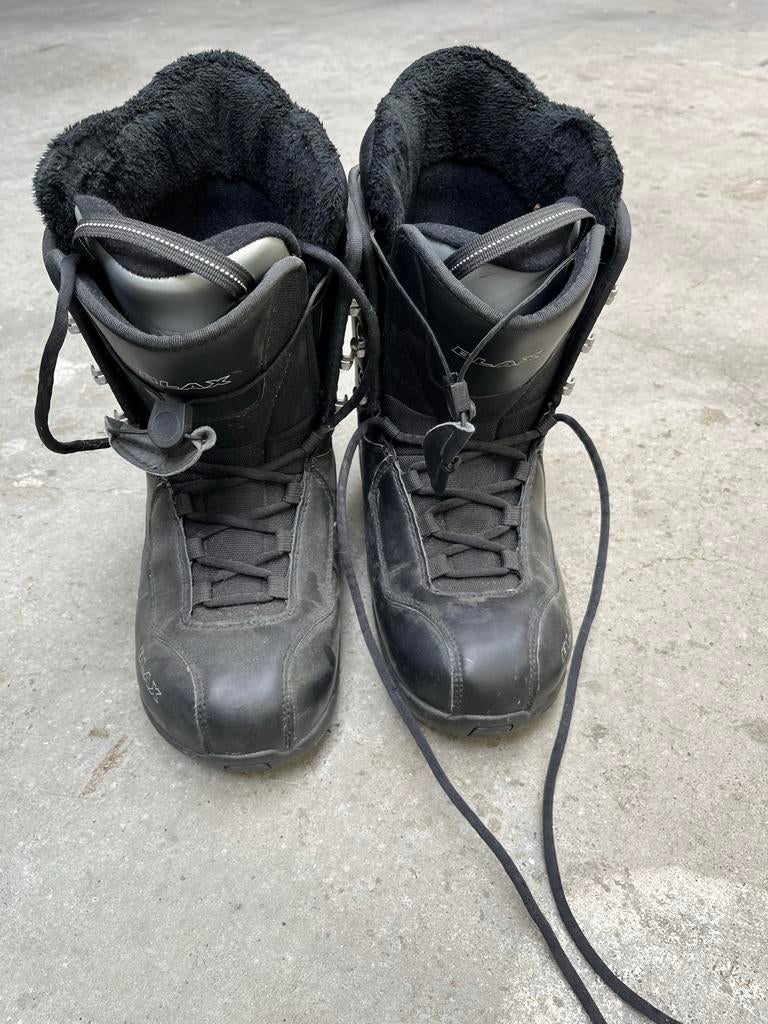 Zwarte snowboardboots - Maat 43, Sport en Fitness, Snowboarden, Ophalen of Verzenden, Gebruikt, Snowboots