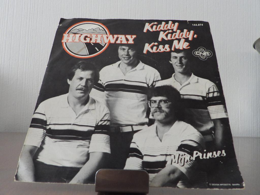 single Highway  – Kiddy Kiddy, Kiss Me -  Mijn Prinses, Ophalen of Verzenden, Gebruikt, Pop