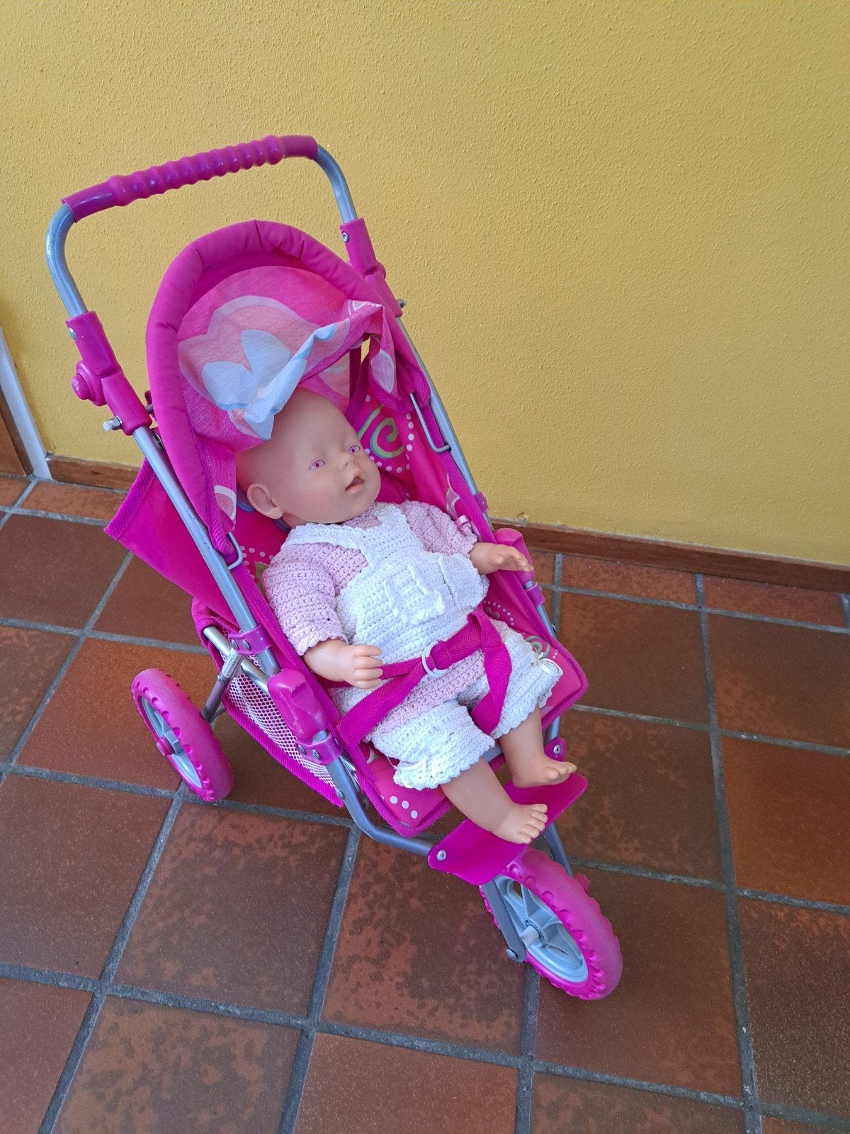 Roze poppenwagen met Baby Born pop, Kinderen en Baby's, Speelgoed | Poppen, Ophalen, Gebruikt, Babypop