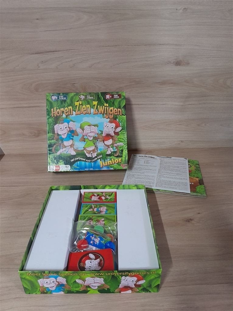 Horen zien Zwijgen Junior - s1876, Hobby en Vrije tijd, Gezelschapsspellen | Bordspellen, Zo goed als nieuw, Verzenden