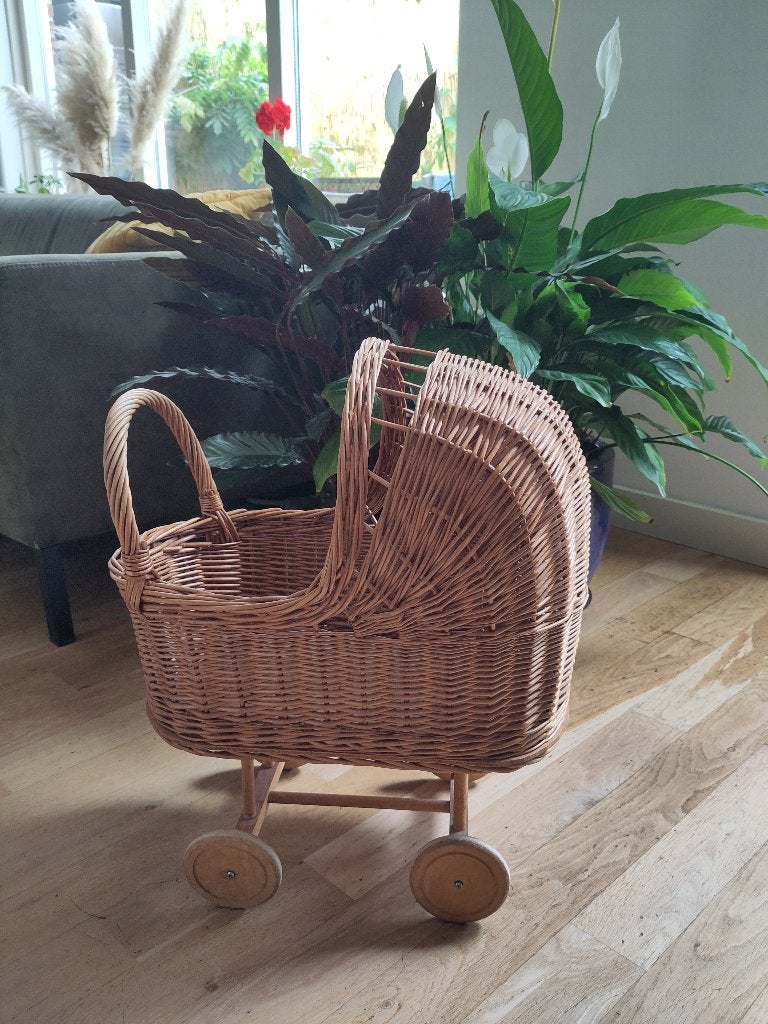 Vintage rieten kinderwagen, Ophalen, Gebruikt, Overige typen