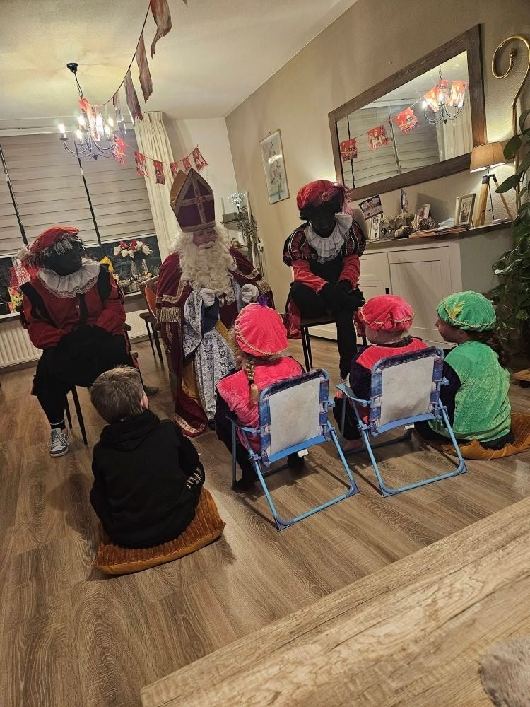 Sint en Traditionele Pieten voor Huisbezoek en Bedrijven, Ophalen, Nieuw