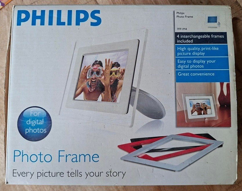 Philips Digitale Fotolijst 7FF1M4/00 - Z.g.a.n. in doos., Audio, Tv en Foto, Fotografie | Digitale fotolijsten, Ophalen of Verzenden