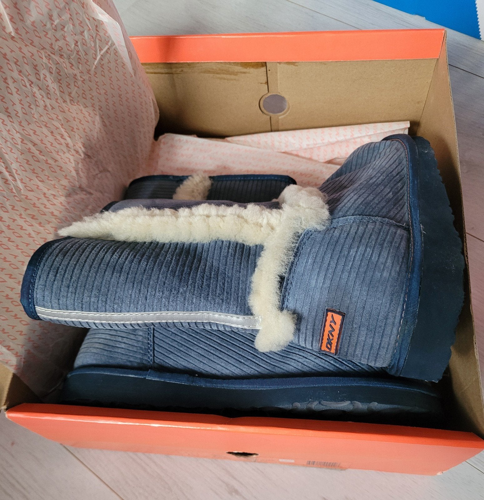 DKNY  winter ugg, Verzenden, Nieuw, Blauw, Hoge laarzen
