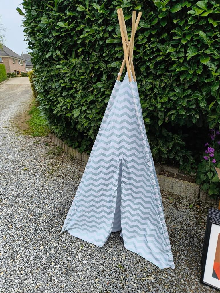 Tipi speeltent met zigzagpatroon, Ophalen