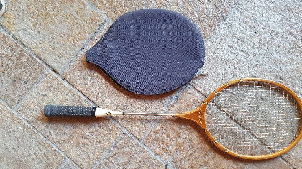 badmintonracket professioneel, in prima staat inkl. 6 nieuwe, Ophalen, Zo goed als nieuw, Racket(s)