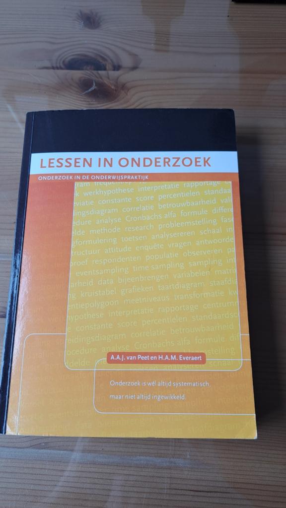 A.A.J. van Peet - Lessen in onderzoek, A.A.J. van Peet; H.A.M. Everaert, Sociale wetenschap, Ophalen of Verzenden, Zo goed als nieuw