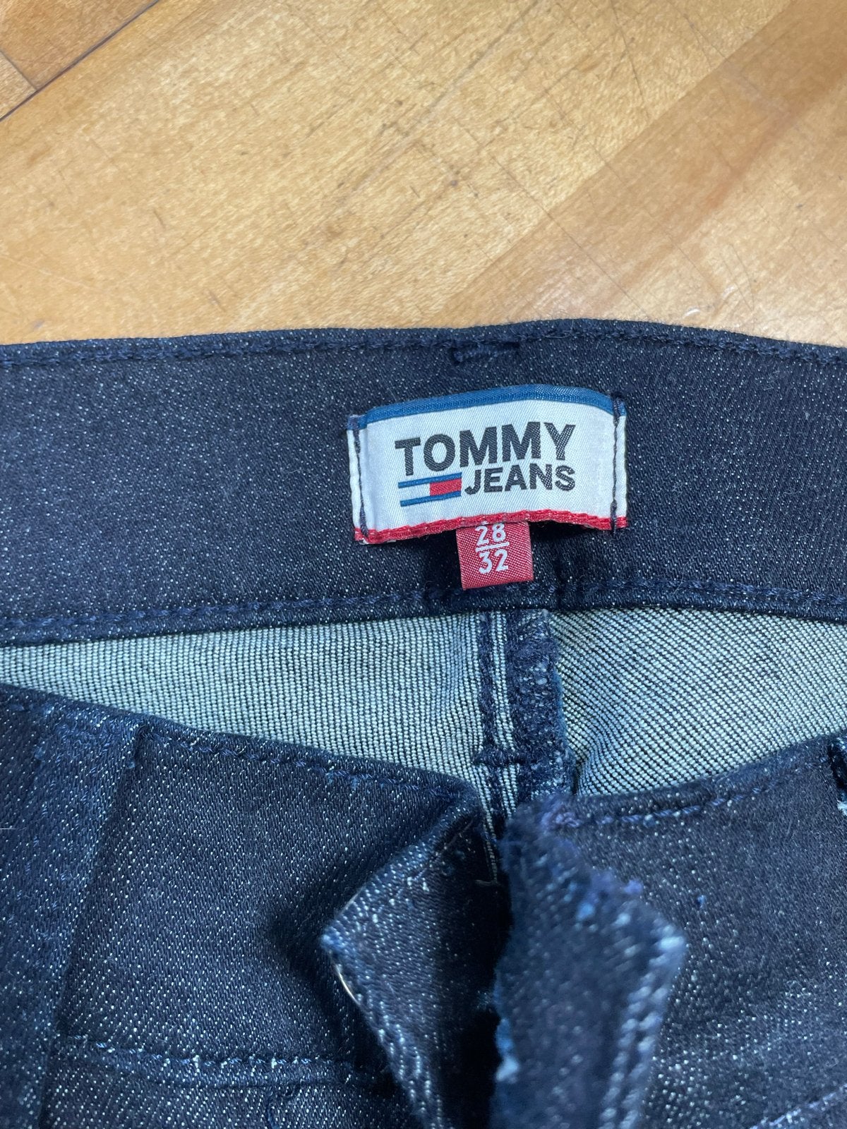 Nieuwe Tommy Jeans Nora mid rise skinny jeans W28/L32, Kleding | Dames, Spijkerbroeken en Jeans, Ophalen, Nieuw, Blauw, W28 - W29 (confectie 36)