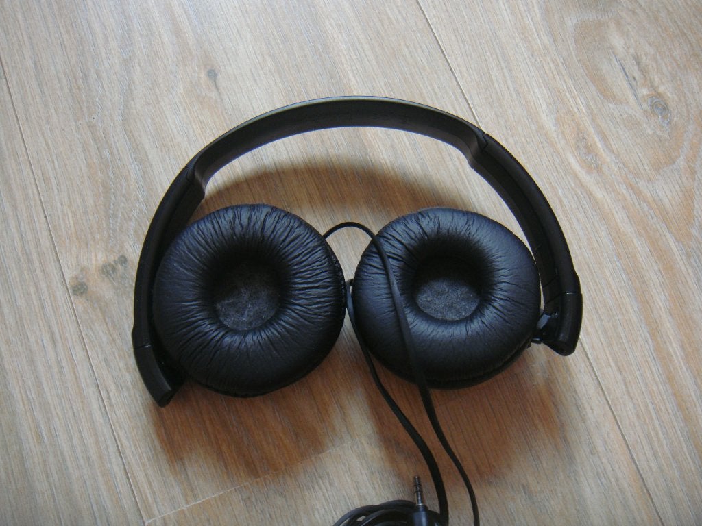 Sony koptelefoon opvouwbaar zwart. De oorkussens zijn NIEUW., Audio, Tv en Foto, Koptelefoons, Ophalen of Verzenden, Gebruikt