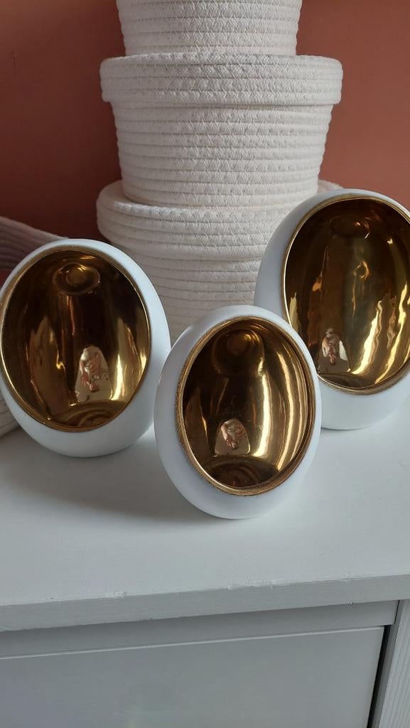 Drie wit gouden waxinelichtjehouders ei vorm, Ophalen, Overige materialen, Wit, Zo goed als nieuw