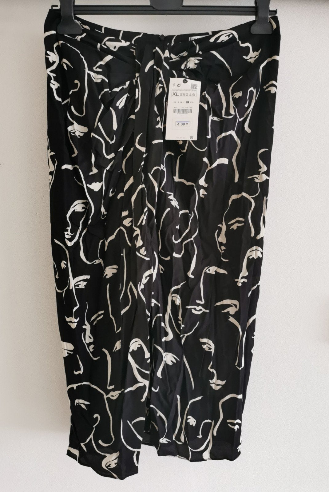 ZARA rok met knoopaccent mt. M, Maat 38/40 (M), Verzenden, Nieuw, Onder de knie